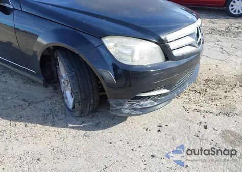 2008 Mercedes-Benz C 300 Luxury/Sport z USA, uszkodzony, nr VIN WDDGF54X48F083478